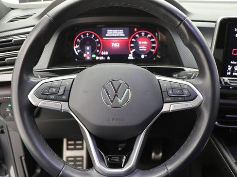 Used 2024 Volkswagen Atlas Cross Sport SEL R-Line image 19