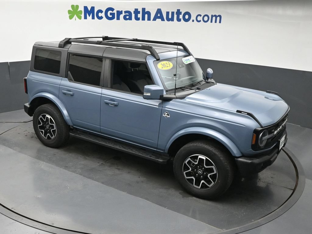 Used 2023 Ford Bronco Outer Banks AWD/4WD image 3