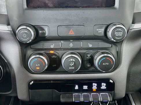 Used 2022 RAM 1500 Big Horn AWD/4WD image 23