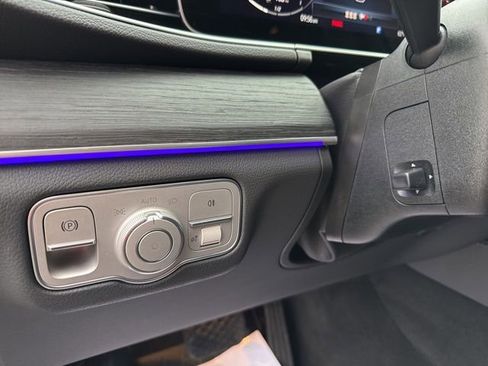 Certified 2025 Mercedes-Benz GLE 350 4MATIC image 16