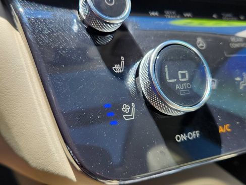 Used 2023 INFINITI QX60 Sensory w/ Vision Package AWD/4WD image 27