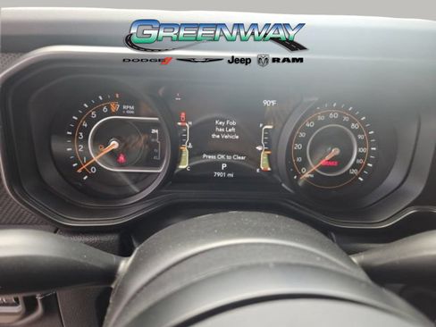 Used 2025 Jeep Gladiator Mojave w/ Safety Group AWD/4WD image 13