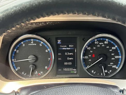 Used 2016 Toyota RAV4 Limited AWD/4WD image 28