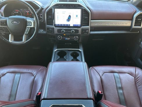 Used 2022 Ford F350 Platinum AWD/4WD image 13