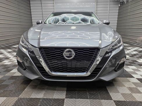 Used 2022 Nissan Altima 2.5 SV w/ SV Premium Package AWD/4WD image 3