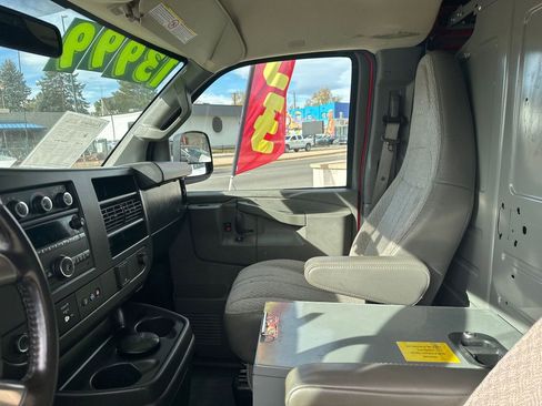 Used 2019 Chevrolet Express 2500 w/ Driver Convenience Package image 25