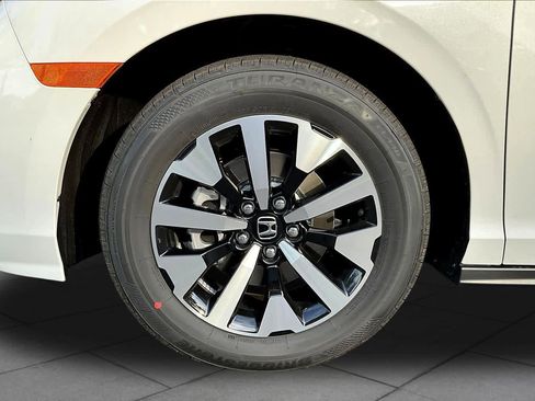 New 2026 Honda Odyssey EX-L image 9