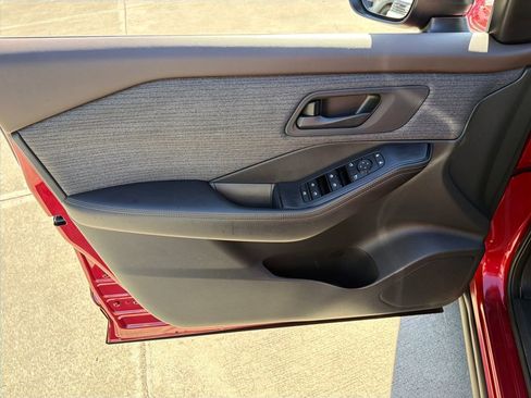 Certified 2021 Nissan Rogue S image 14