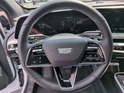 Used 2024 Cadillac Lyriq Sport image 18