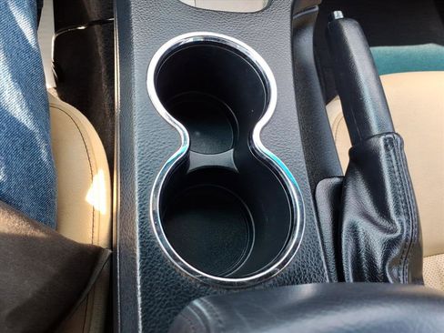 Used 2005 Ford Thunderbird Deluxe image 9