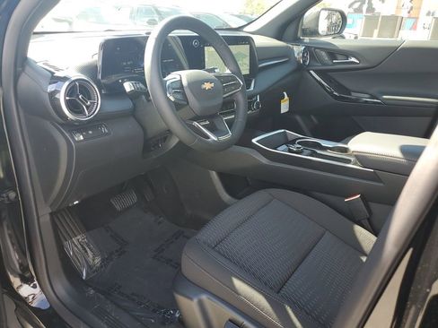 New 2026 Chevrolet Equinox LT image 18