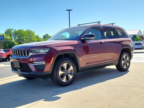 Used 2022 Jeep Grand Cherokee Limited 4xe AWD/4WD image 2