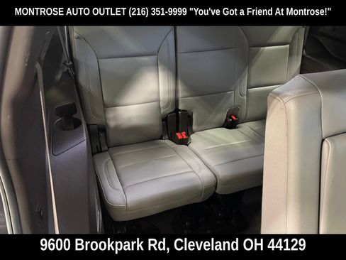 Used 2022 Chevrolet Tahoe Z71 w/ Z71 Off-Road Package AWD/4WD image 44