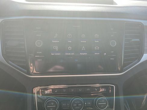 Certified 2022 Volkswagen Atlas SEL image 20