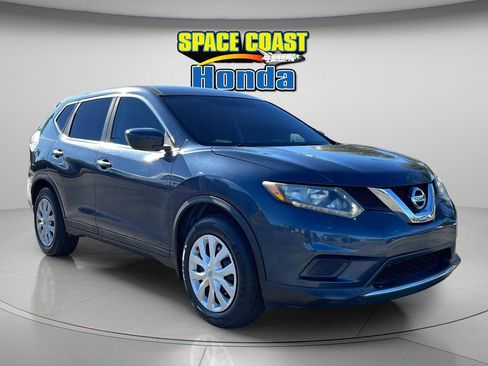 Used 2016 Nissan Rogue S w/ S Family Package image 13