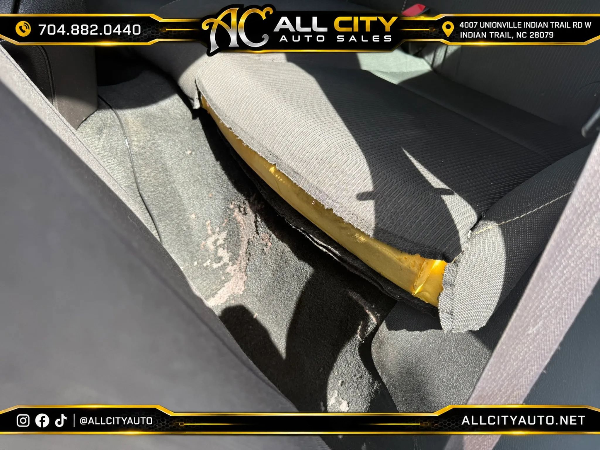 Used 2013 Chevrolet Camaro LT RWD image 40