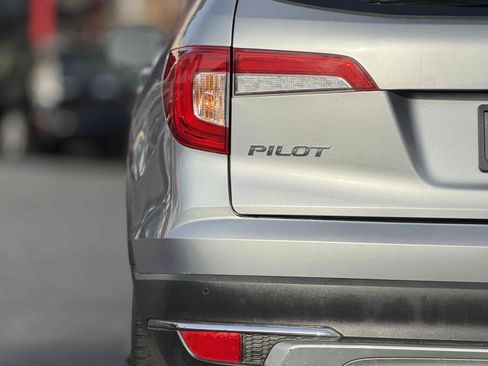 Used 2019 Honda Pilot Elite image 8