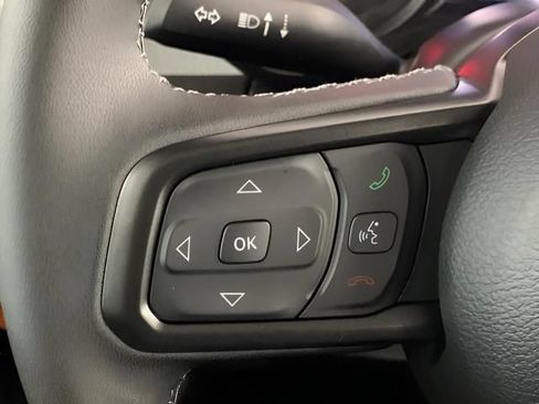 Used 2025 Jeep Wrangler Unlimited Sport AWD/4WD image 27