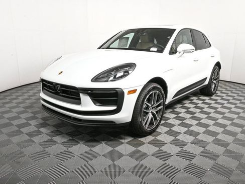 Certified 2026 Porsche Macan image 1