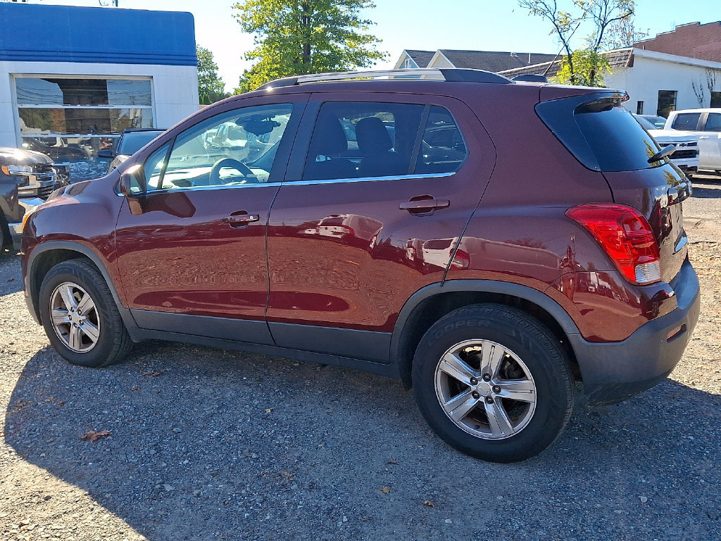 Used 2016 Chevrolet Trax LT w/ LT Convenience Package AWD/4WD image 6