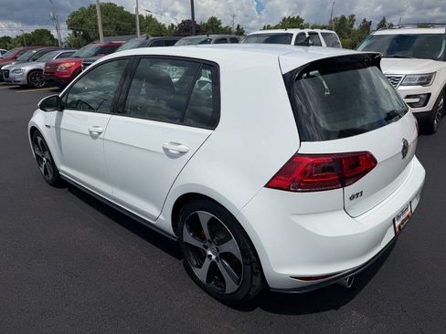 Used 2016 Volkswagen GTI SE FWD image 3