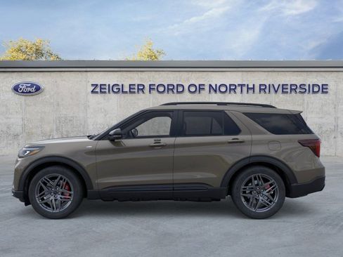 New 2026 Ford Explorer ST-Line w/ ST-Line Street Pack AWD/4WD image 3