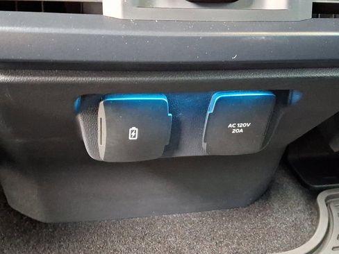 Used 2024 Ford F150 Raptor image 12