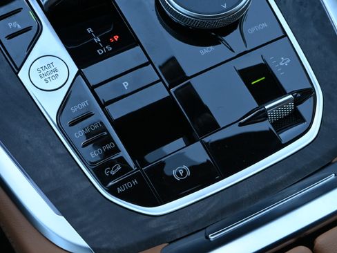 New 2026 BMW X7 xDrive40i AWD/4WD image 18