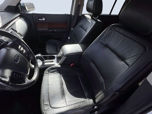 Used 2011 Ford Flex Limited w/ Rapid Spec Order Code image 12