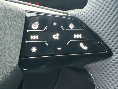 New 2025 Audi SQ5 Premium Plus AWD/4WD image 19