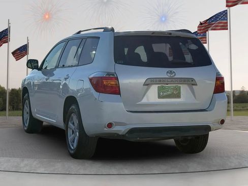 Used 2010 Toyota Highlander SE image 14