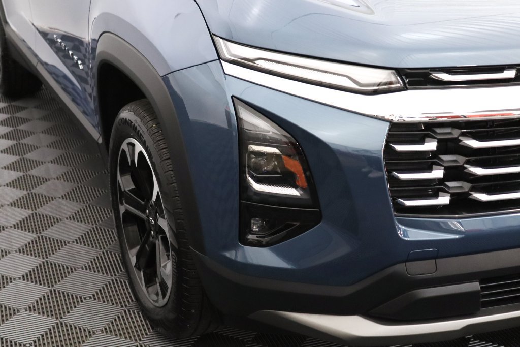 Used 2025 Chevrolet Equinox LT w/ Convenience Package II FWD image 10