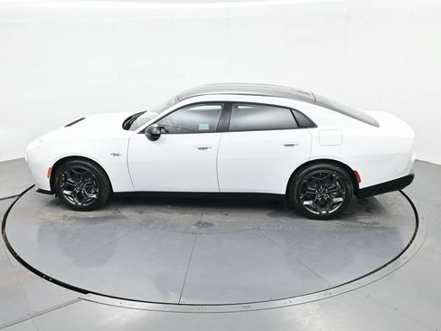 New 2026 Dodge Charger R/T w/ Driver Convenience Group AWD/4WD image 32