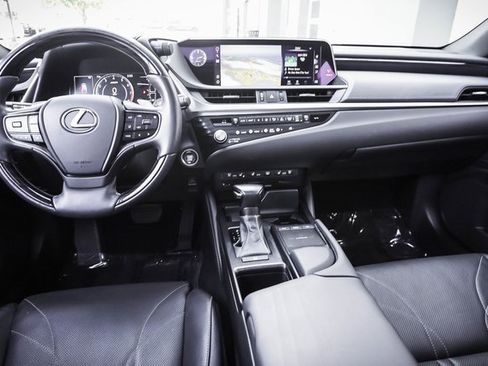 Used 2021 Lexus ES 350 Luxury image 19
