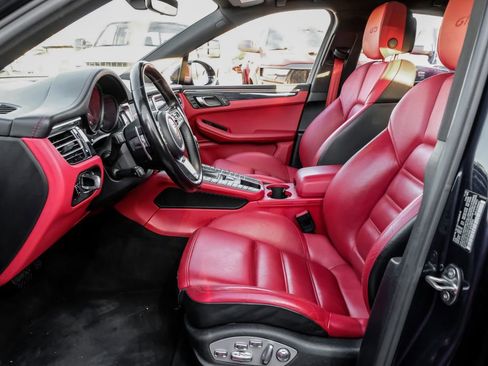 Used 2021 Porsche Macan GTS image 30