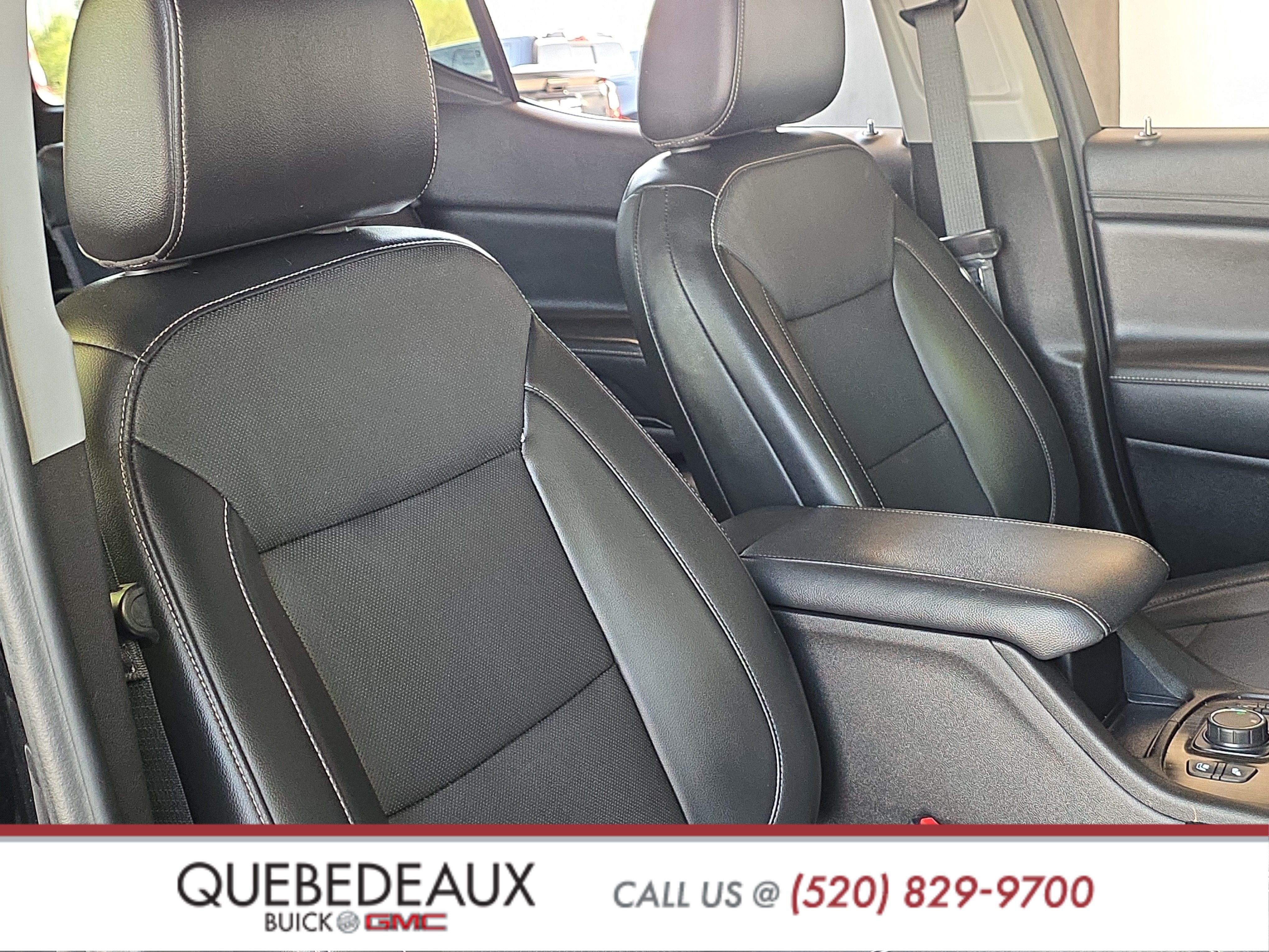 Used 2022 GMC Acadia SLT w/ Preferred Package FWD image 30