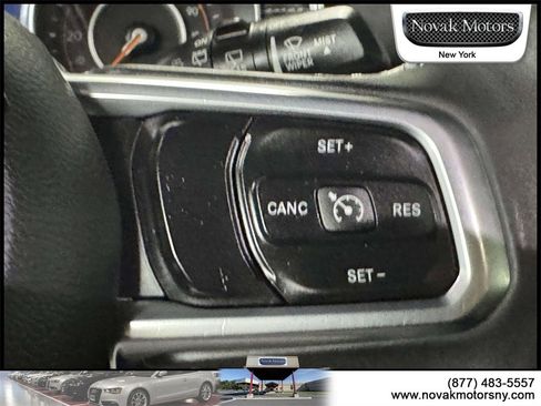 Used 2019 Jeep Wrangler Unlimited Sahara w/ Quick Order Package 24M Moab image 17