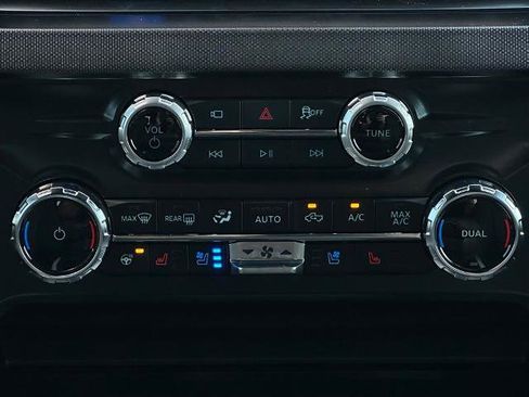 New 2026 Ford F350 Platinum w/ FX4 Off-Road Package image 15