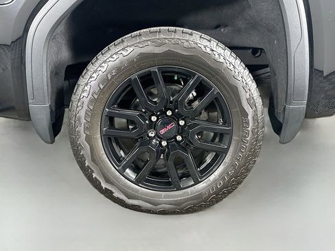 Used 2024 GMC Sierra 1500 Elevation w/ LPO, Elevation Black Package image 35