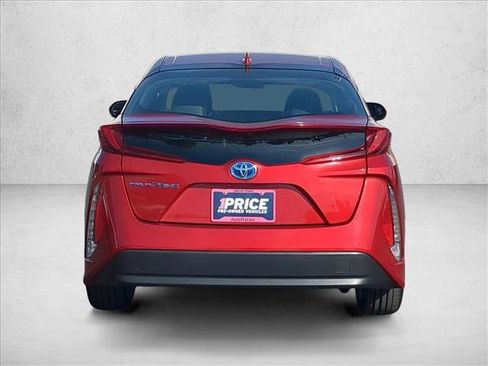 Used 2019 Toyota Prius Prime Premium FWD image 7