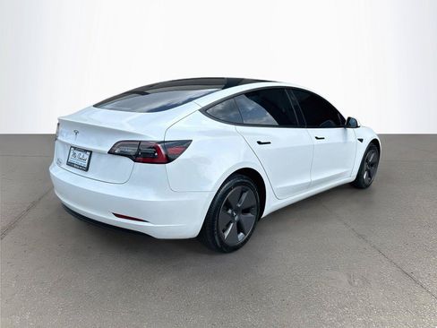 Used 2021 Tesla Model 3 Standard Range Plus RWD image 4
