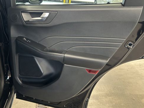 Used 2025 Ford Escape ST-Line Select w/ Tech Pack #2 AWD/4WD image 16