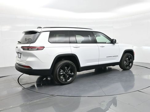 New 2025 Jeep Grand Cherokee L Altitude image 7