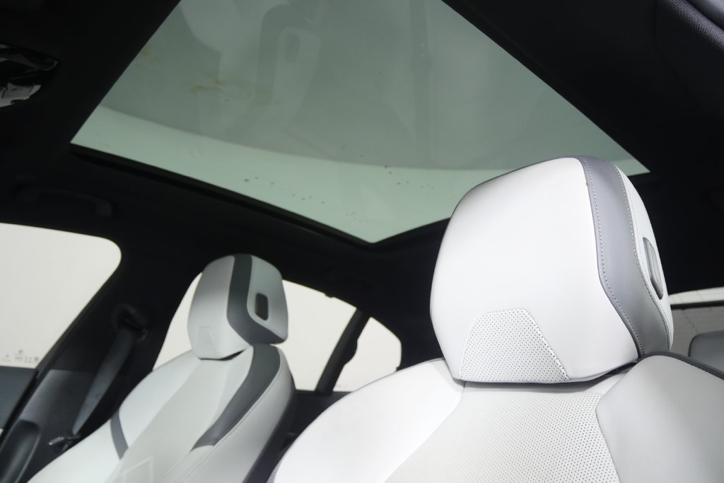 Certified 2024 BMW i5 eDrive40i w/ Executive Package RWD image 13