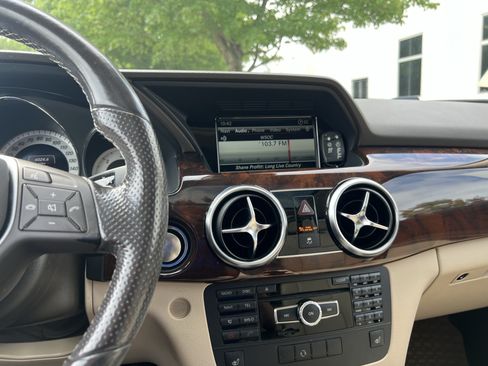 Used 2015 Mercedes-Benz GLK 250 BlueTEC 4MATIC image 18