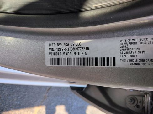 Used 2021 RAM 1500 Laramie AWD/4WD image 36