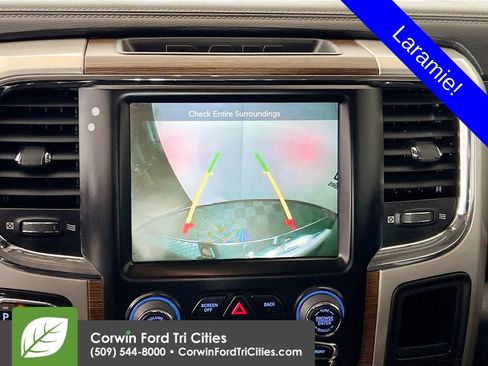 Used 2016 RAM 1500 Laramie w/ Convenience Group AWD/4WD image 19