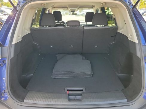 Used 2023 Nissan Rogue SV FWD image 8