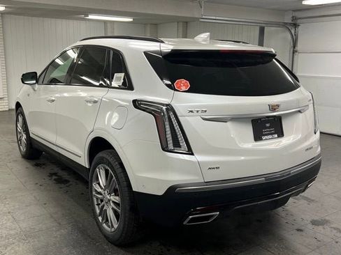 New 2026 Cadillac XT5 Sportv w/ LPO, Floor Liner Package image 3