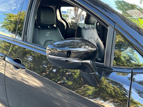 New 2026 Chrysler Pacifica Select w/ S Appearance Package image 27
